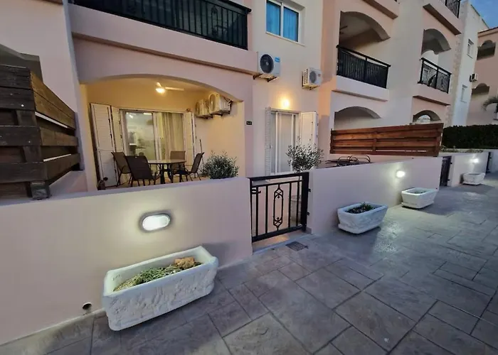 Sun Island One Bedroom Apartment